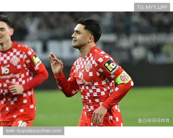 比赛战报：美因茨球员两黄变一红被罚出场